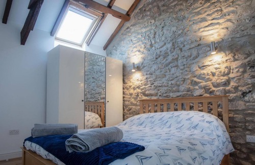 Angle Casa | The Old Stables - 3 Bedroom Cottage - Angle