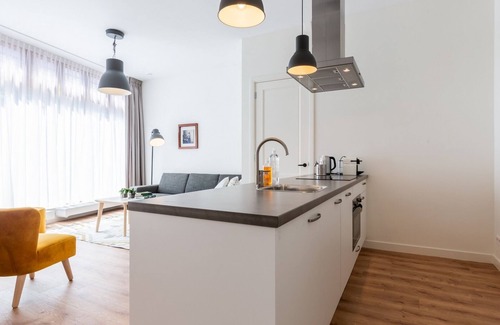 Leiden Apartamento | La tienda de edad: un apartamento completamente renovado en el centro de Leiden