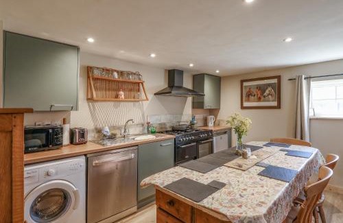 Alton Barnes Casa | The Old Tack Room - Uk49233