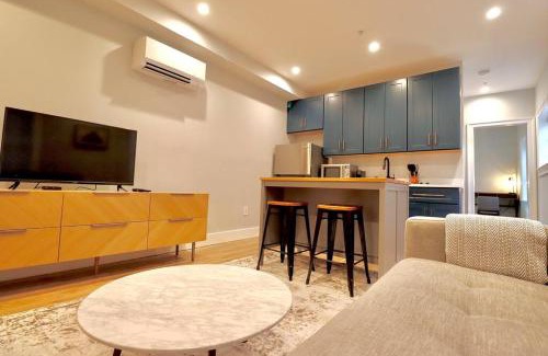 Old Town Alexandria Apartamento | The Old Town Suite at Prince Street Inn