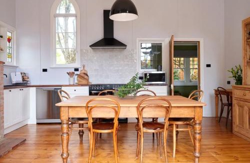 Trentham Casa | The Old Trentham Church