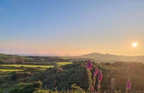 Goodwick Casa | The Old Vestry - pet friendly!