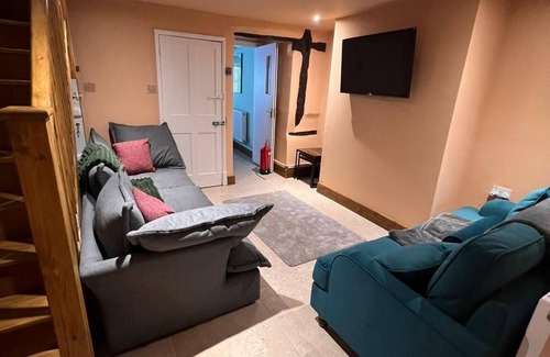 Warwick Casa | The Old Warwick House