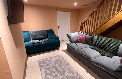 Warwick Casa | The Old Warwick House