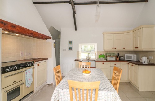 Shillelagh Cabaña | THE OLD WHITE COTTAGE, pet friendly in Shillelagh, County Wicklow