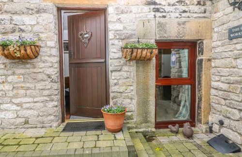 Castleton Casa | The Old Workshop