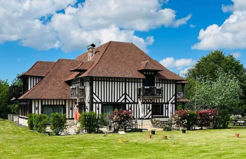Englesqueville-en-Auge Casa | The Olivier Manor