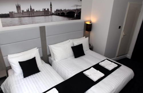Paddington Hotel | The Omega Hotel