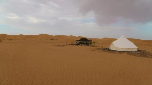 Bidiya Otro | The One- Stargazing private Tent camp