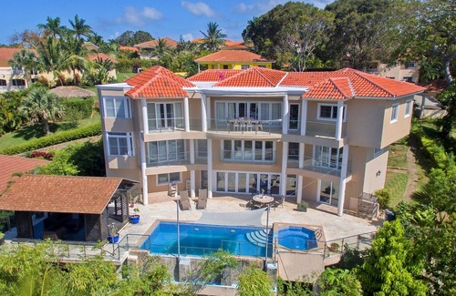 Urbanizacion Tavarez Villa | The one where you come back every year!!