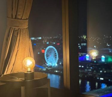 Brisbane Central Business District Apartamento | The Only One - Riverfront Elegance, Free Carpark
