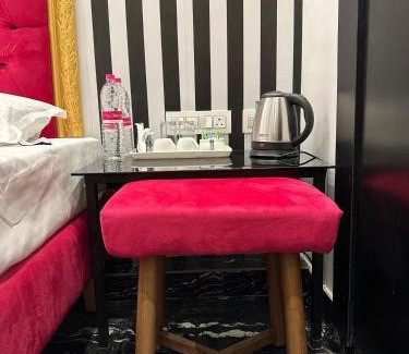 Allahabad Hotel | The Only Plaza