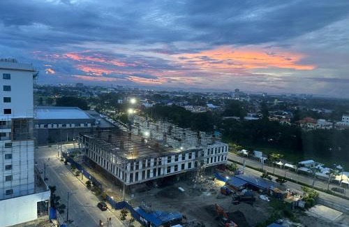 Bacolod Apartamento | The Onyx at One Regis Upper Penthouse flat