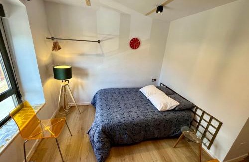 Mieres Hostal | The Orange Teddy Bear Hostal La Peña