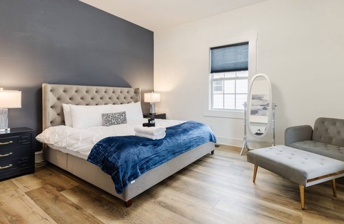 Dunean Casa | The Orb Retreat Near Downtown | 2 Bed, 2 Bath