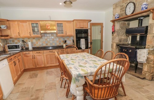 Harbottle Cabaña | THE ORCHARDS, pet friendly, with open fire in Harbottle