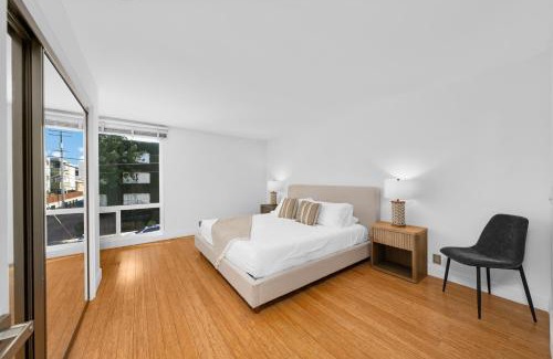 Wilshire Montana Apartamento | The Orchid-Beachfront Bliss Spacious 2BR Apt In Santa Monica