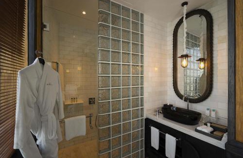 Bendungan Hilir Hotel | The Orient Jakarta, a Royal Hideaway Hotel