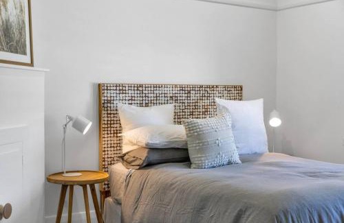 Glenelg South Casa | THE OSLO on Broadway with Pool Villa 1