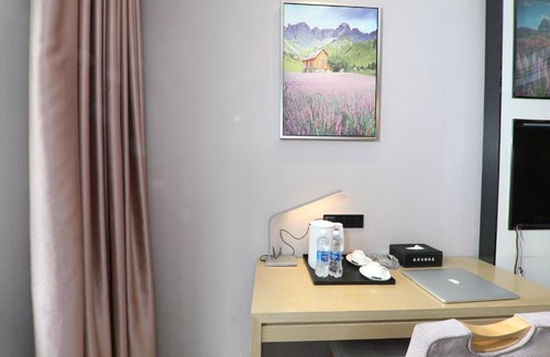 Yuzhong Hotel | The Other Shore Hotel