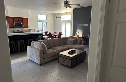 Desert Hot Springs Casa | The Outlaw Hideaway