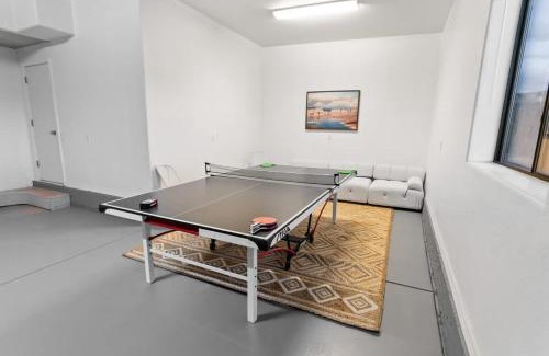 Greenehaven Casa | The Overlook - Amazing Views Hot Tub & Game Room