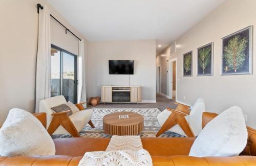 Greenehaven Casa | The Overlook - Amazing Views Hot Tub & Game Room