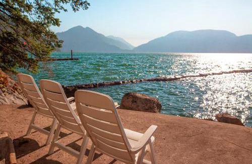 Harrison Hot Springs Casa | The Overlook, Luxury Lakeside Home with Dock