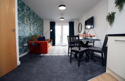 Butetown Apartamento | The Overstone by Mia Living 2 bedroom apartment located between Cardiff Central and Cardiff Bay