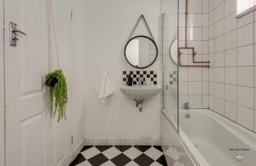 Newton Park Casa | The Owl House Guest House