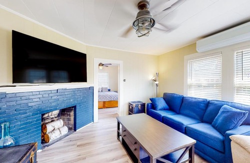 Old Orchard Beach Casa | The Owl's Nest