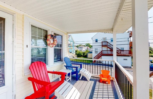 Old Orchard Beach Casa | The Owl's Nest