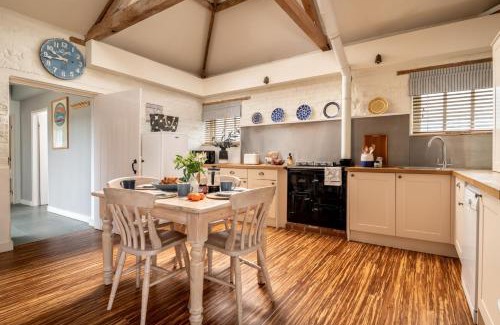 Sculthorpe Casa | The Owls Roost