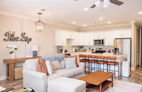 Oxford Casa | The Oxford Edit is a new 3BR/3.5BA townhome minutes from campus and the Square. Purple® mattresses, designer décor, a smart TV, Wi-Fi, and a pool nearby—perfect for game-day weekends, family visits, or stylish Southern escapes.