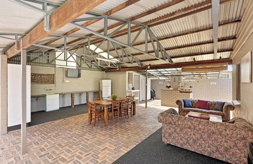 Brisbane Waterfront Casa | The Oyster Barn Beach House Retreat Alojamiento familiar, amplio alojamiento