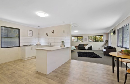 Brisbane Waterfront Casa | The Oyster Barn Beach House Retreat Alojamiento familiar, amplio alojamiento