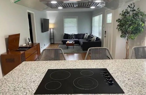 Candler-McAfee Casa | The Oyster House