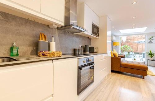Harrow Road Apartamento | The Paddington Pines - 2 bed en-suite apartment