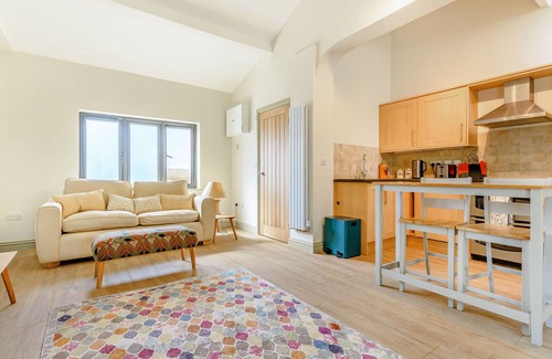 Shipston on Stour Cabaña | THE PADDOCK, pet friendly, with a garden in Shipston-On-Stour