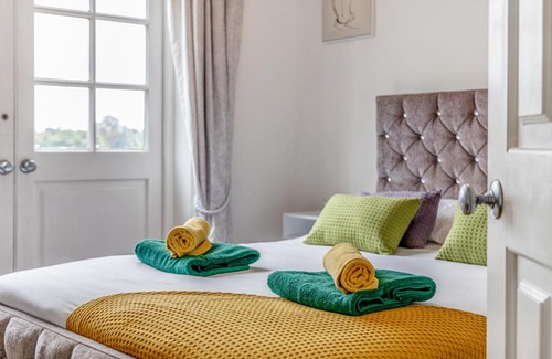 Frampton Casa | The Paddocks Romantic Retreat