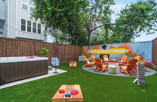 Shady Acres Casa | The Painted Cowboy: Heights~Hot Tub~Fire Pit~Grill~Game Room