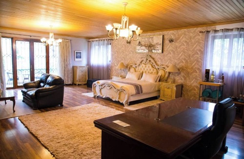 Nairobi Hotel | The Palace Inn Karen