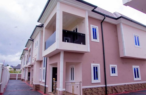 Umudike Apartamento | The Paletinos Luxury Aparthotel