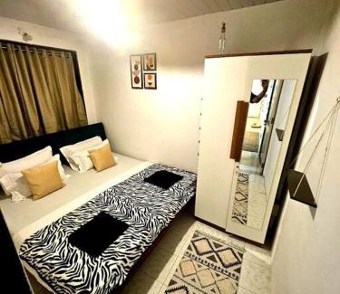 Pali Hill Apartamento | The Pali Nook, Cozy Bandra Escape