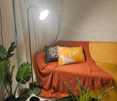 Pali Hill Apartamento | The PaliHideaway- Hidden Gem in Pali Mala,Bandra