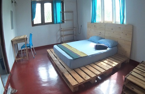 Mount Lavinia Casa | The Pallet House