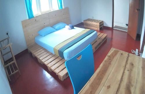 Mount Lavinia Casa | The Pallet House