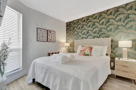 Rocky Point Apartamento | The Palm Exclusive Tropical Luxury on the Water