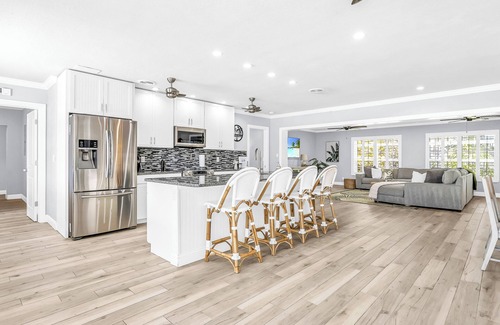Florida North Atlantic Coast Casa | The Palm House: Spacious, Stylish, & Perfectly Located in North Palm Beach!