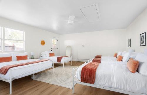 University Hills Casa | The Palm Royale